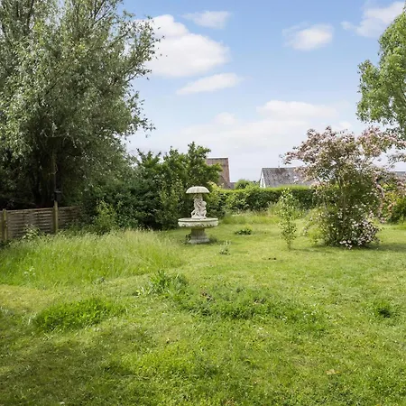 3 Bedroom Awesome In